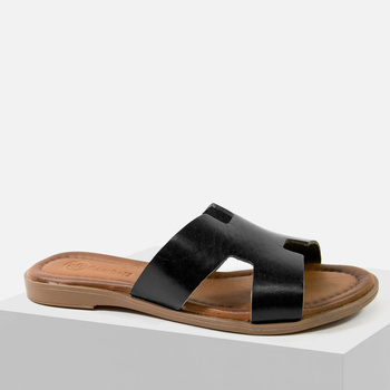 Klapki damskie CAMBELL 64313 Skórzane czarne na płaskim obcasie