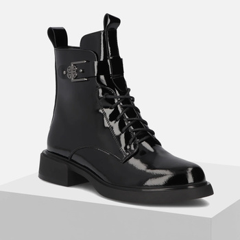 Botki damskie FILIPPO Czarne trapery skórzane lakierowane ocieplane 7317