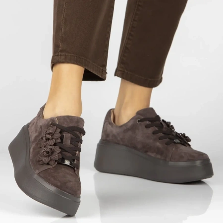 Filippo DP7987 Brązowe sneakersy damskie zamszowe na platformie