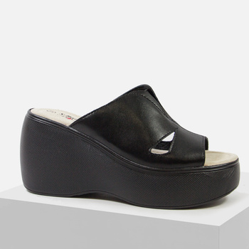 Klapki damskie S.BARSKI Skórzane Czarne Na koturnie i platformie LR51-541