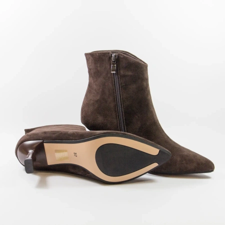 Cambell 98340 Brązowe zamszowe botki damskie na obcasie 7 cm
