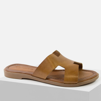 Klapki damskie CAMBELL 64313 Skórzane brązowe na płaskim obcasie