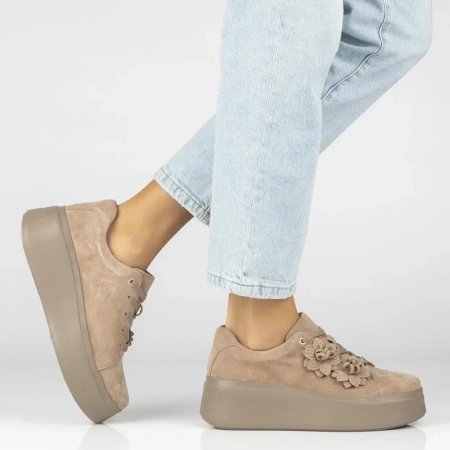 Filippo DP7987 Beżowe sneakersy damskie zamszowe na platformie 
