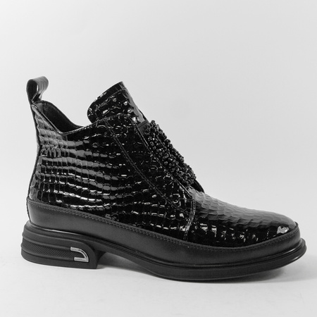 Botki damskie CAMBELL Czarne skórzane ocieplane lakierowane 60320