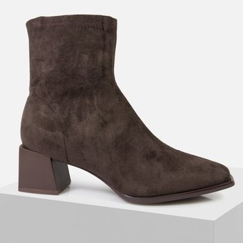 Botki damskie Soho Zamszowe Brązowe na obcasie nieocieplane na jesień 9569