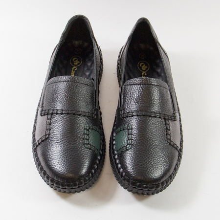 Półbuty damskie CAMBELL Czarne skórzane wsuwane slip'on 15300