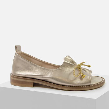 Sandały damskie BOCCATO 1036CR Złote Eleganckie szaszki z zakryta pięta