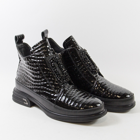 Botki damskie CAMBELL Czarne skórzane ocieplane lakierowane 60320