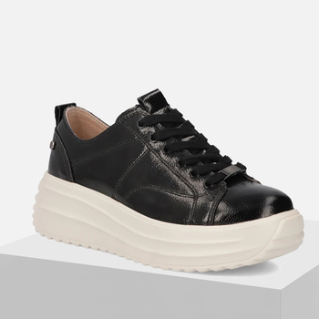 Sneakersy damskie FILIPPO Czarne lakier skórzane półbuty na platformie 6795