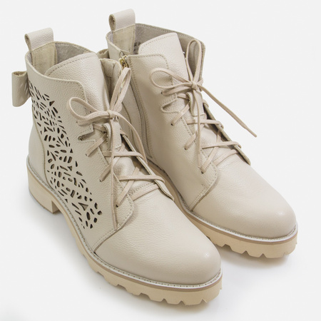 Botki damskie BIZZARRO Ażurowe Trapery Beżowe Skórzane Trzewiki 2011/L