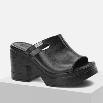 Klapki damskie ARTIKER 52c0496 Skórzane czarne Na obcasie i platformie