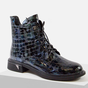 Botki damskie D&A Lakierowane trzewiki czarno niebieskie skórzane 52-962 