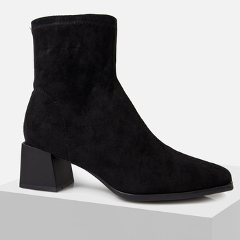 Botki damskie Soho Zamszowe Czarne na obcasie nieocieplane na jesień 9569 