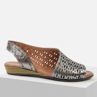 Sandały damskie ARTIKER Skórzane srebrne ażurowe na koturnie 56C2554